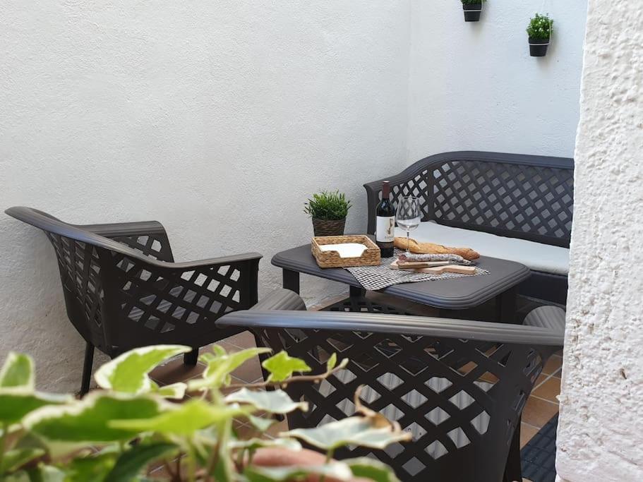 Casa Ramona Apartamento De Pueblo Con Patio En El Centro De Sant Joan 圣胡安-德拉斯阿巴德萨斯 外观 照片